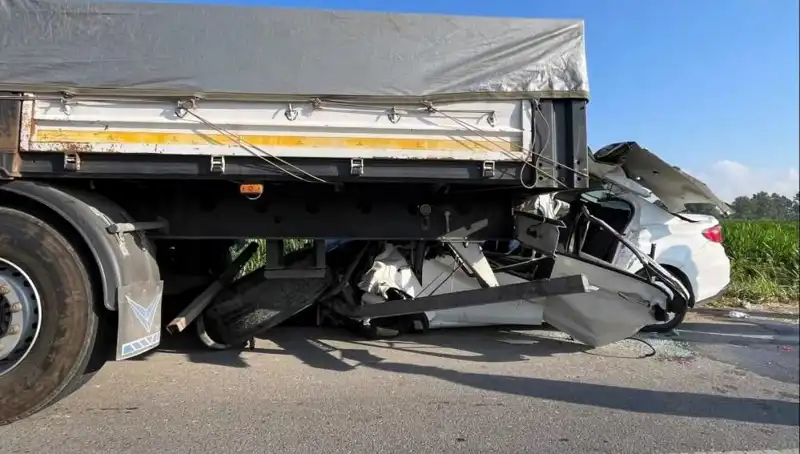 Sakarya'da Feci Kaza: Yolda Can Veren Bir Hayatın Hikayesi