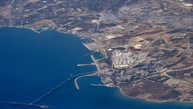 ABD Deniz Kuvvetleri'ne Ait Gemi, İsrail'e Silah Taşıyacak: Limasol Durağı