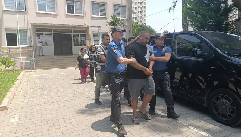 Adana’da Dolandırıcılık Şebekesine Büyük Darbe: 4 Kişi Tutuklandı!