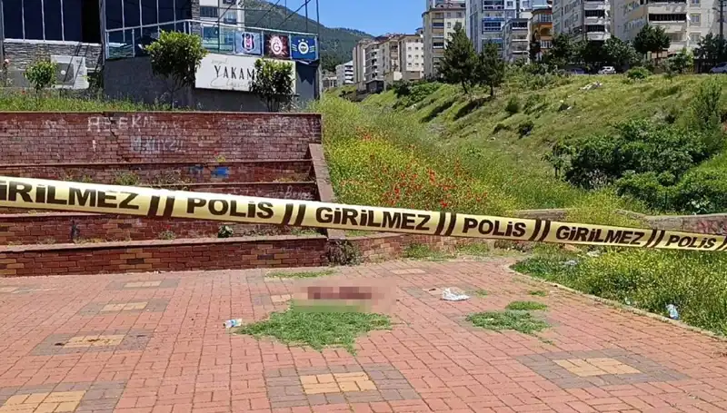 Kahramanmaraş'ta Bıçaklı Kavga: Sokaklarda Gerilim Yükseldi