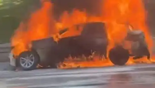 15 Temmuz Şehitler Köprüsü'nde Yangın Panik Yarattı, Trafik Kilitlendi!