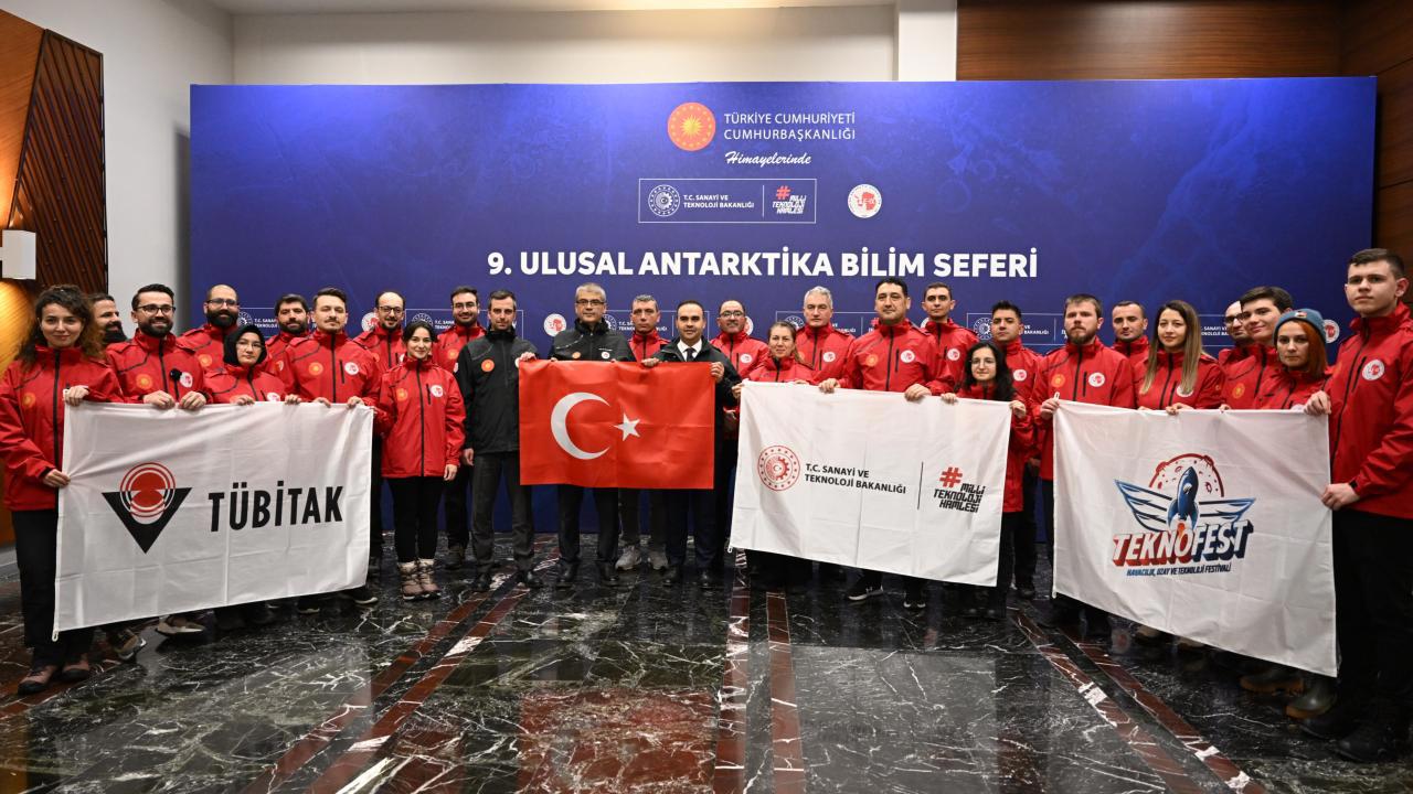 Türk Bilim İnsanları Antarktika Yolculuğuna Hazırlanıyor