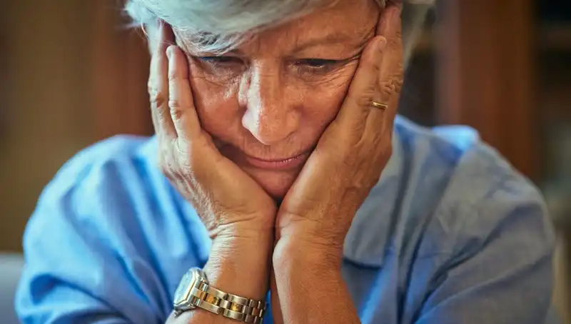 40'lı Yaşlarında Alzheimer Tanısı: Stresin Sinsi Etkileri Neler?
