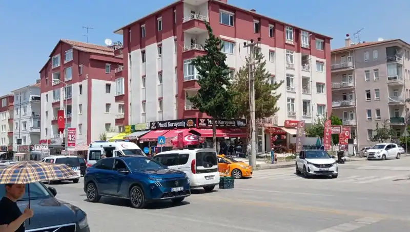 Taksi ve Otomobil Çarpıştı: Kazanın Ayrıntıları ve Sonuçları
