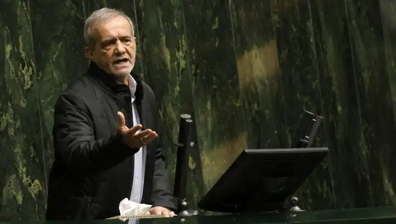 Ekonomik Krizin Ortasında Lüks Gezi: İran Cumhurbaşkanı Yardımcısının Görevine Son Verildi