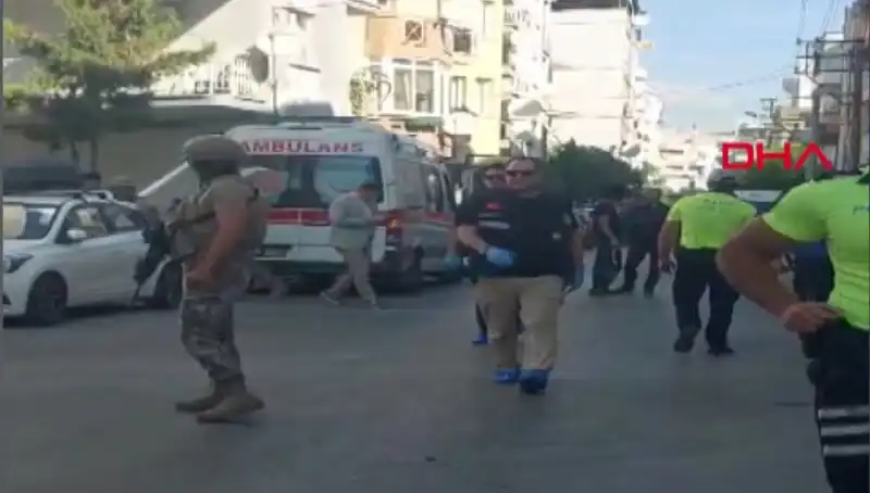 İzmir'de Karakola Silahlı Saldırı: İki Şehit ve Bir Yaralı!