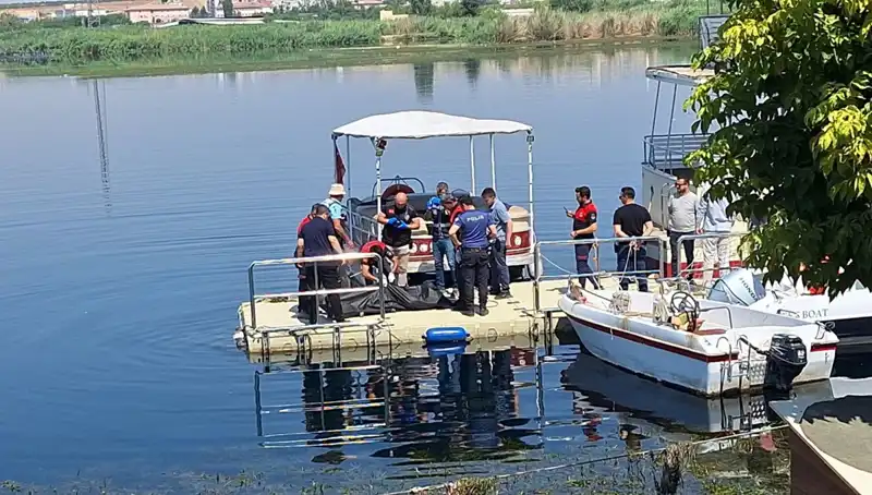 Fırat Nehri'nde Gizemli Erkek Cesedi: Olayın Perde Arkası Nedir?