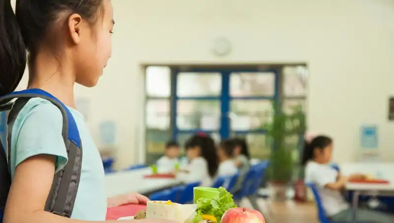 İspanya'da Obeziteyle Mücadele İçin Yağlı Yiyecekler Menülerden Çıkıyor