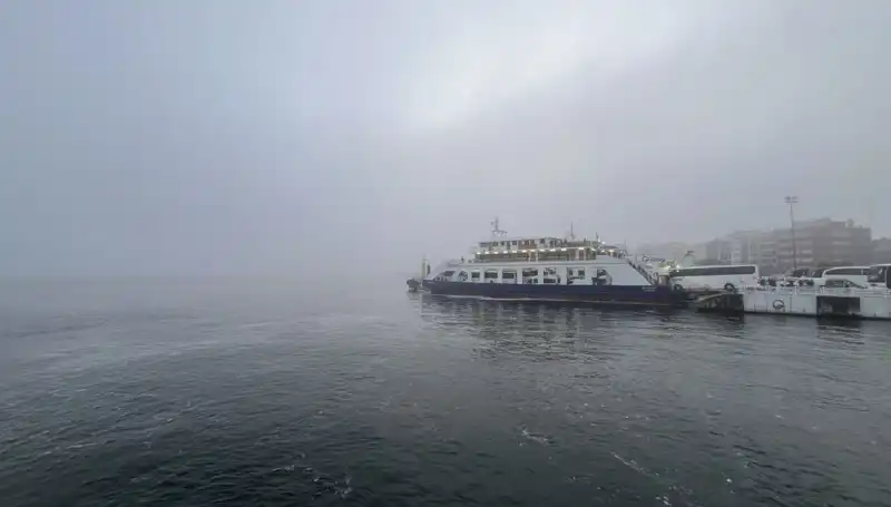 Yoğun Sis Nedeniyla Çanakkale Boğazı Transit Gemi Geçişine Kapatıldı