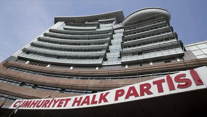 CHP Olağanüstü Kurultayı: Siyasi Gelişmeler ve Beklentiler