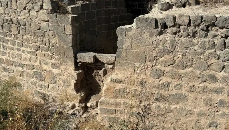 Diyarbakır'da Saint George Kilisesi'ne Ait Önemli Bir Kitabe Bulundu