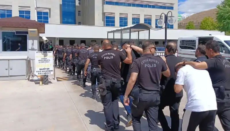 Ankara'da Tehditkar Haraç Çetesi Çökertildi: Avukatların Rolü Şok Etti!