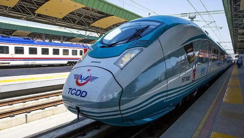 TCDD, 140 Yeni Tren Makinisti Alımı Yapacak: Başvuru Süreci ve Şartları