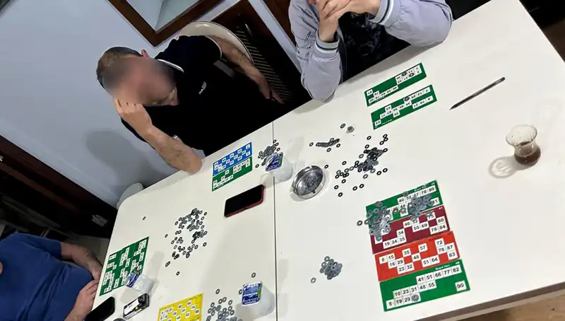 TikTok Canlı Yayınında Şok Baskın: 22 Kişi Suç Üstü Yakalandı