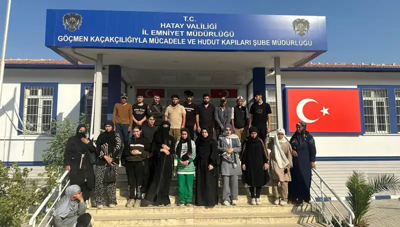 Minibüste 24 Göçmen Yakalandı: Sınır Güvenliği Alarmda