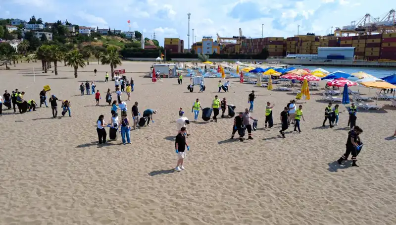Plajlarda Temizlik Seferberliği: Gelecek Nesillere Temiz Bir Miras Bırakalım