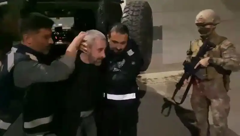 Kardeş Katili Yakalandı: 213 Saat Süren Görüntü İncelenerek Ele Geçirildi
