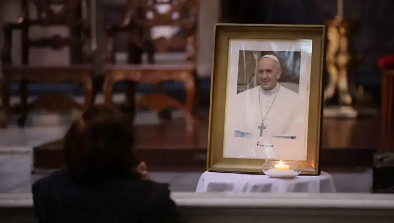 Papa Francis'in Vasiyetinin ve Cenaze Töreninin Ayrıntıları Ortaya Çıktı
