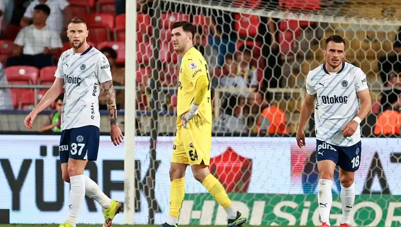 Fenerbahçe Şok Edici Bir Yenilgi ile Taraftarlarını Üzdü